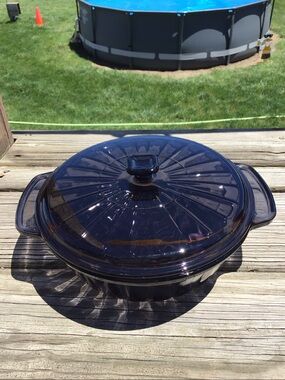 HTF GORGEOUS Anchor Hocking 2 quart Covered Casserole Dish